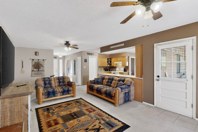 3511 Oakmount Drive SE, Rio Rancho, NM 87124