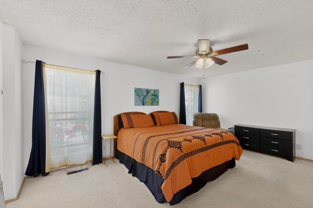 3511 Oakmount Drive SE, Rio Rancho, NM 87124