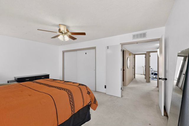 3511 Oakmount Drive SE, Rio Rancho, NM 87124