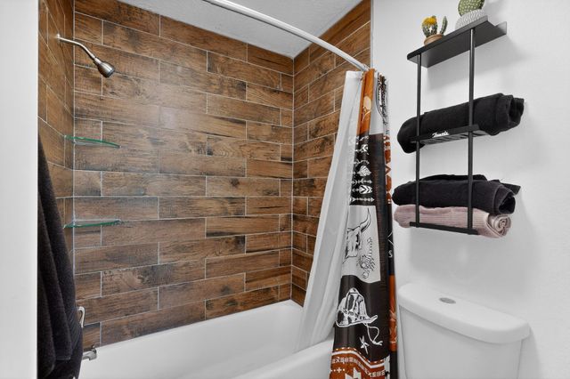 3511 Oakmount Drive SE, Rio Rancho, NM 87124