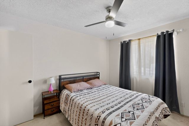 3511 Oakmount Drive SE, Rio Rancho, NM 87124