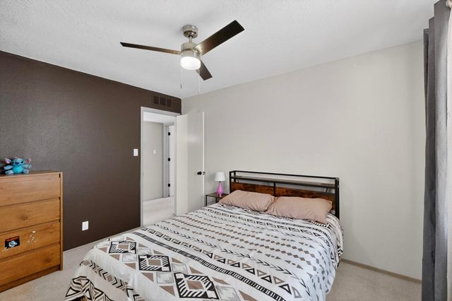 3511 Oakmount Drive SE, Rio Rancho, NM 87124