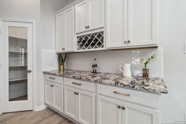 8526 Red Hawk Loop, San Antonio, TX 78222