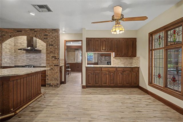 2160 LAURENCE DRIVE, Clearwater, FL 33764