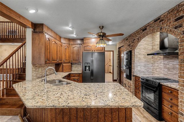 2160 LAURENCE DRIVE, Clearwater, FL 33764