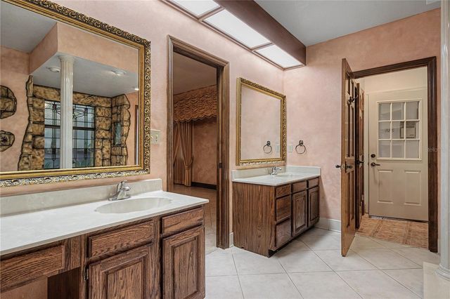 2160 LAURENCE DRIVE, Clearwater, FL 33764