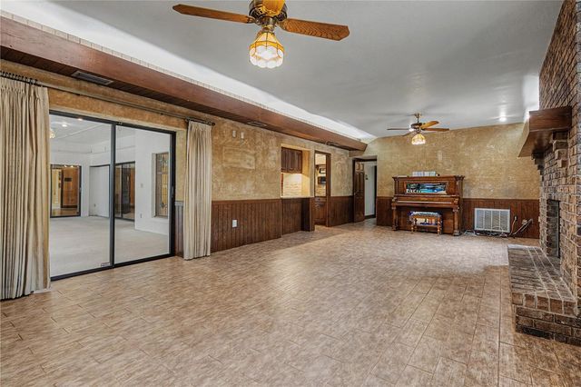 2160 LAURENCE DRIVE, Clearwater, FL 33764