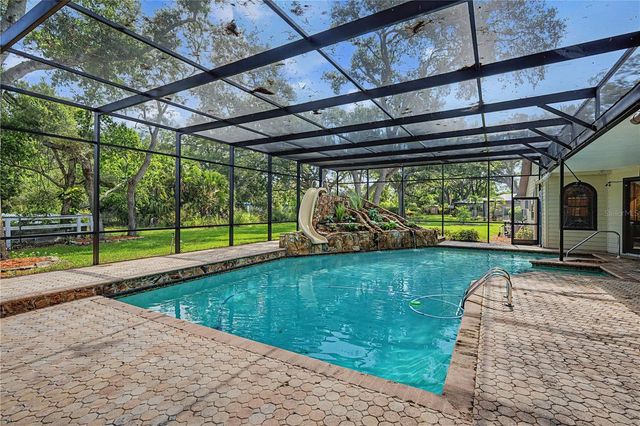 2160 LAURENCE DRIVE, Clearwater, FL 33764
