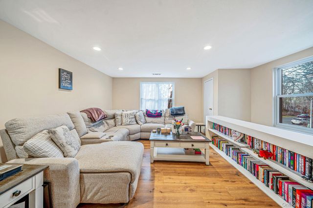 113 Birchwood Road 113, Medford, NY 11763