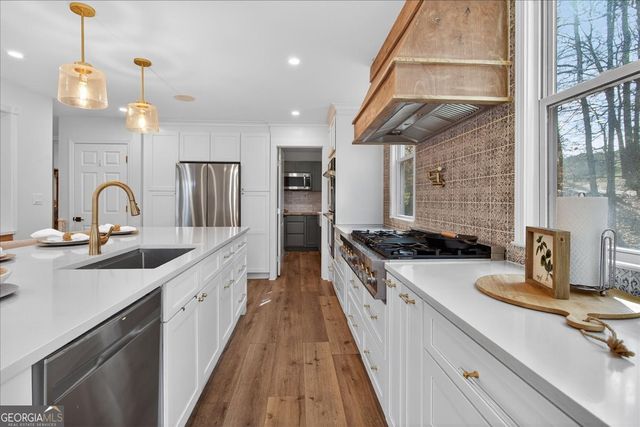 16145 Henderson Road, Milton, GA 30004