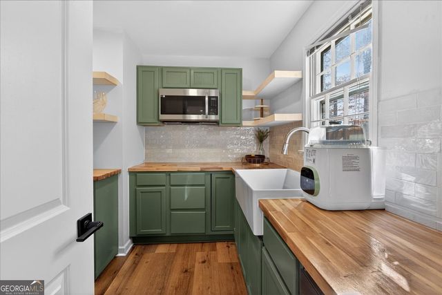 16145 Henderson Road, Milton, GA 30004