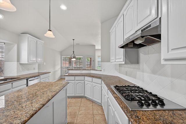4502 Warbler Lane, Garland, TX 75043