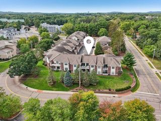 670 E Lake Avenue #211, Wisconsin Dells, WI 53965