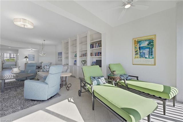 7040 Pelican Bay BLVD 401, Naples, FL 34108