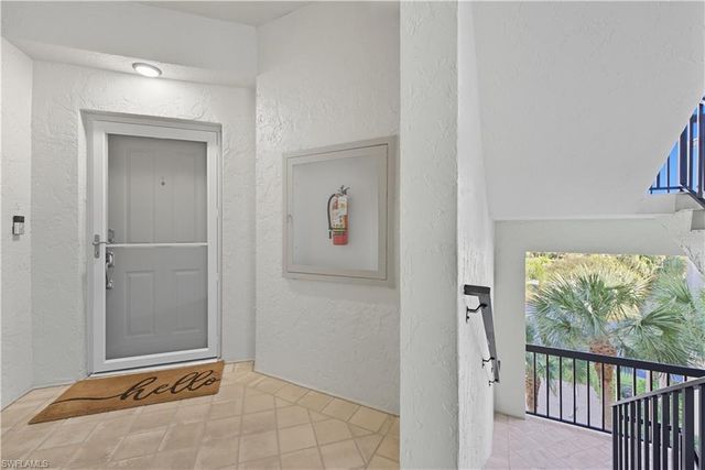 7040 Pelican Bay BLVD 401, Naples, FL 34108