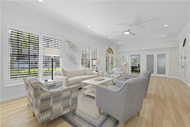 7040 Pelican Bay BLVD 401, Naples, FL 34108
