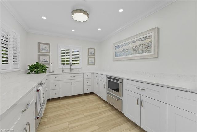 7040 Pelican Bay BLVD 401, Naples, FL 34108