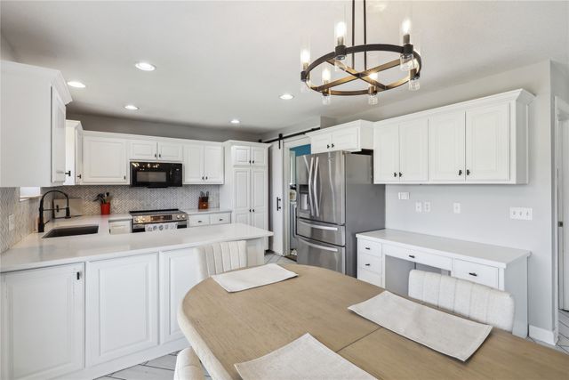 1409 E 19th Street, Norwalk, IA 50211