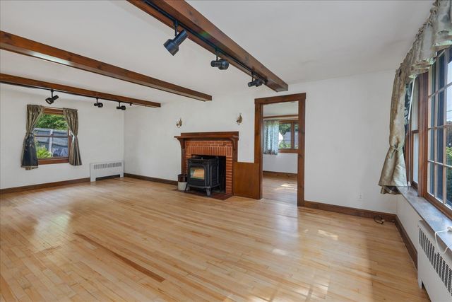 151 Grove Street, Peterborough, NH 03458