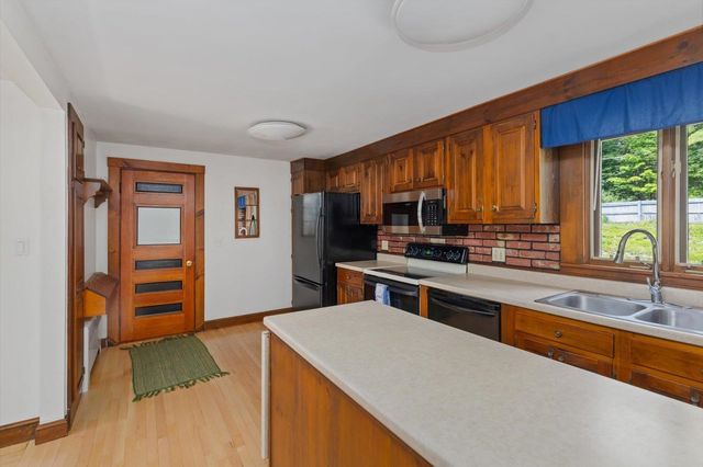 151 Grove Street, Peterborough, NH 03458