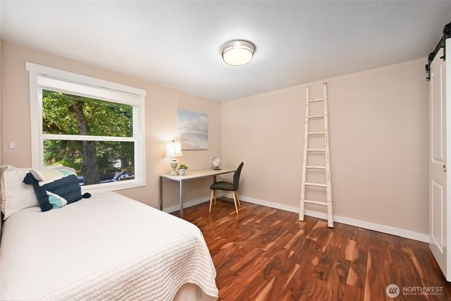 14717 22nd Avenue NE, Shoreline, WA 98155