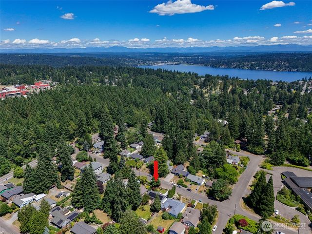 14717 22nd Avenue NE, Shoreline, WA 98155
