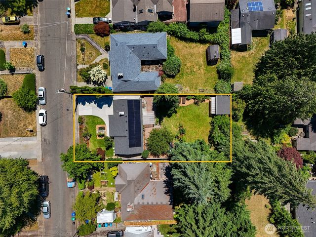 14717 22nd Avenue NE, Shoreline, WA 98155