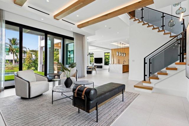 830 Lake Shore Drive, Delray Beach, FL 33444