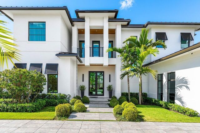 830 Lake Shore Drive, Delray Beach, FL 33444