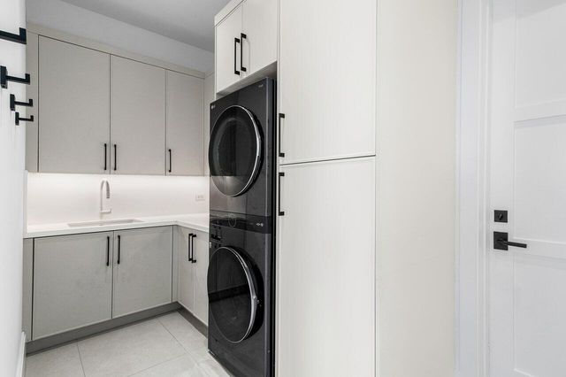 830 Lake Shore Drive, Delray Beach, FL 33444