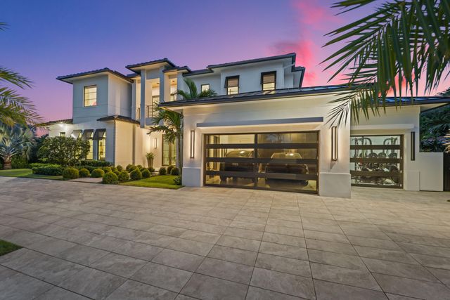 830 Lake Shore Drive, Delray Beach, FL 33444