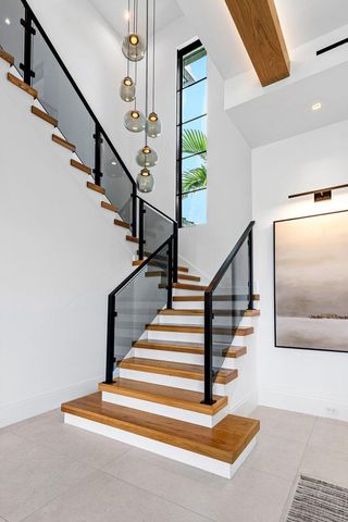 830 Lake Shore Drive, Delray Beach, FL 33444