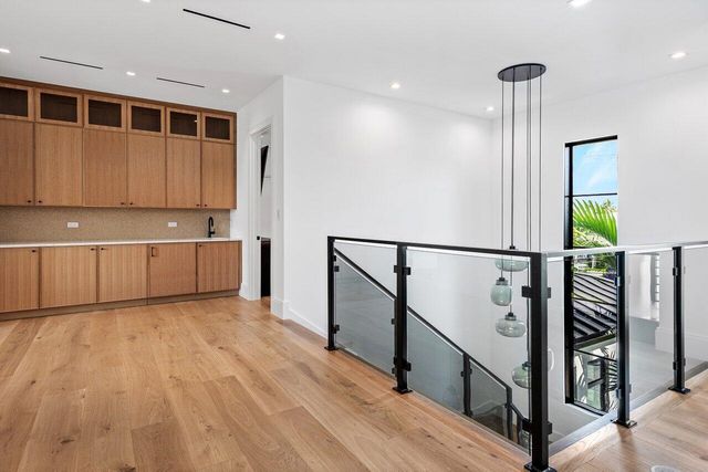 830 Lake Shore Drive, Delray Beach, FL 33444