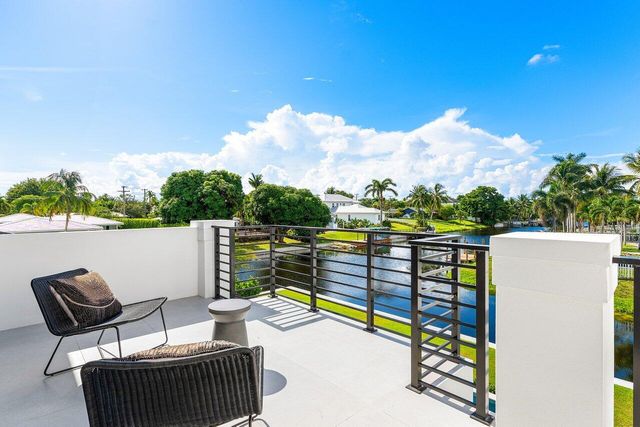 830 Lake Shore Drive, Delray Beach, FL 33444