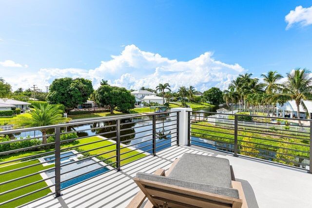 830 Lake Shore Drive, Delray Beach, FL 33444