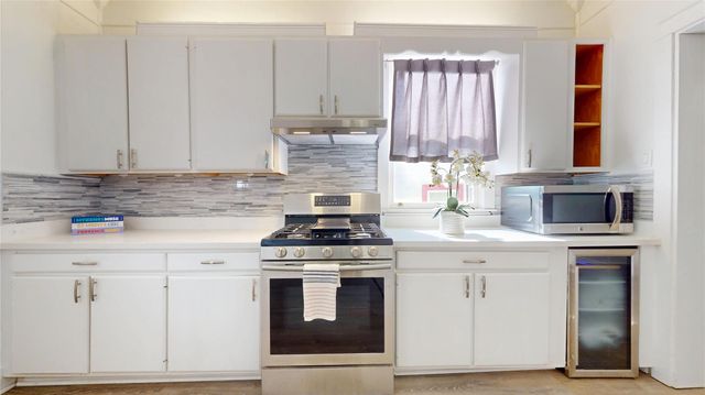 1711 Avenue M, Galveston, TX 77550