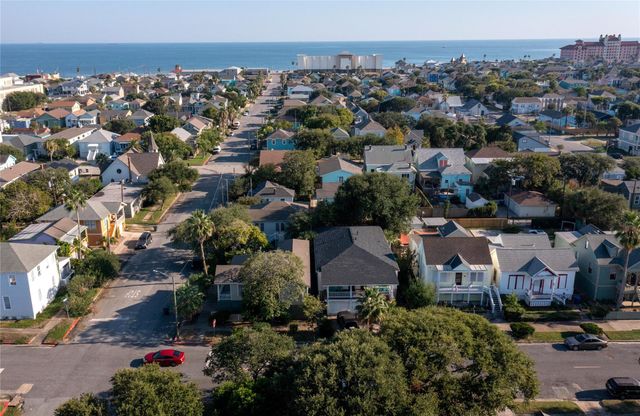 1711 Avenue M, Galveston, TX 77550