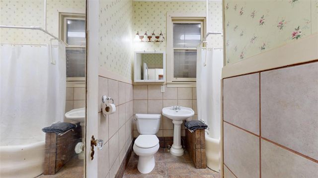 1711 Avenue M, Galveston, TX 77550