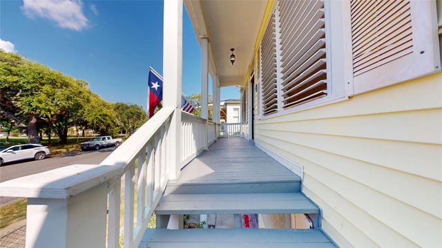 1711 Avenue M, Galveston, TX 77550