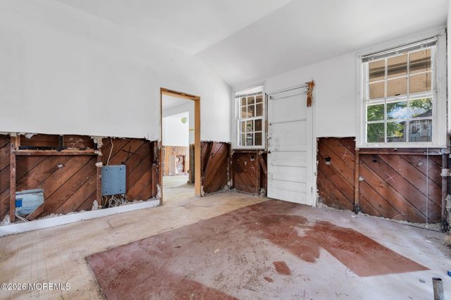 40 N Shore Boulevard, Keansburg, NJ 07734