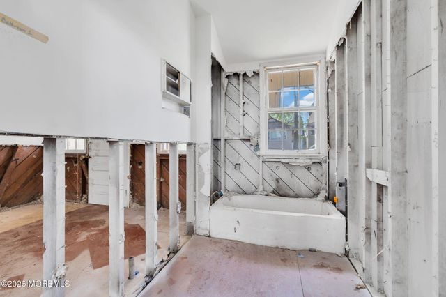 40 N Shore Boulevard, Keansburg, NJ 07734
