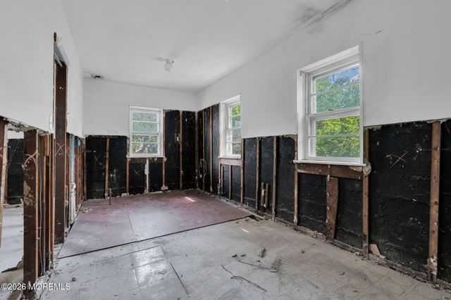40 N Shore Boulevard, Keansburg, NJ 07734
