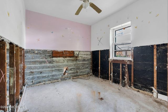 40 N Shore Boulevard, Keansburg, NJ 07734