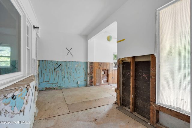 40 N Shore Boulevard, Keansburg, NJ 07734