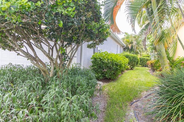 8512 17TH DRIVE NW, Bradenton, FL 34209