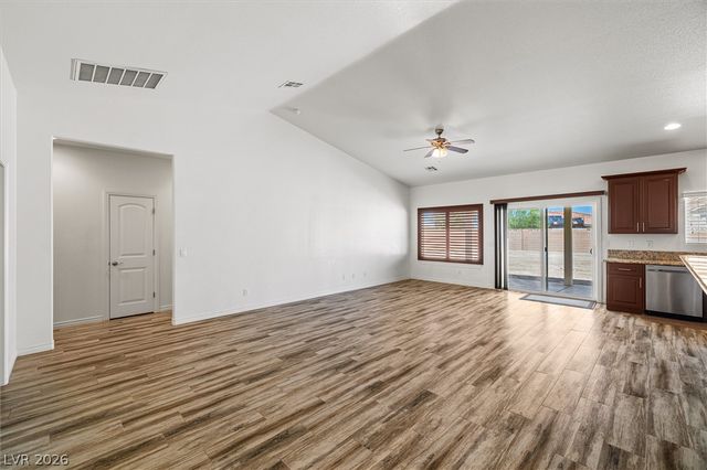 6720 Stubblefield Drive, Pahrump, NV 89061