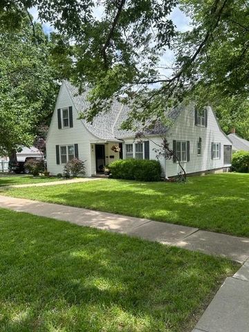 217 S 5th Street, Burlington, KS 66839
