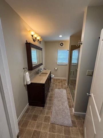 217 S 5th Street, Burlington, KS 66839