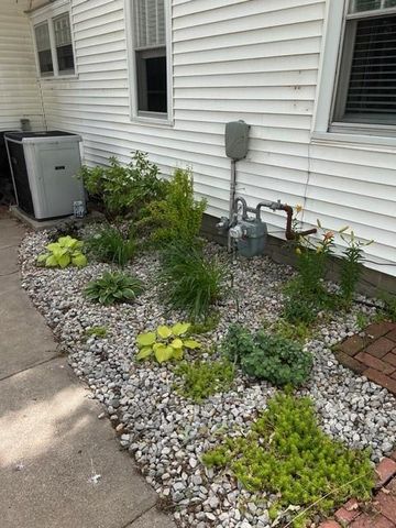 217 S 5th Street, Burlington, KS 66839