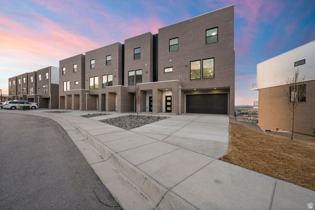 317 E ENDURANCE CIR, Draper, UT 84020